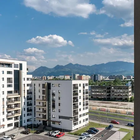 B&v 701 Coresi - Luxury Mountain Haven Apartment