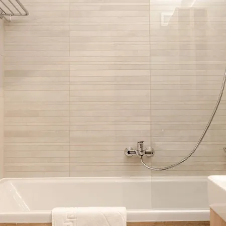 Apartment B&v 701 Coresi - Luxury Mountain Haven Brasov